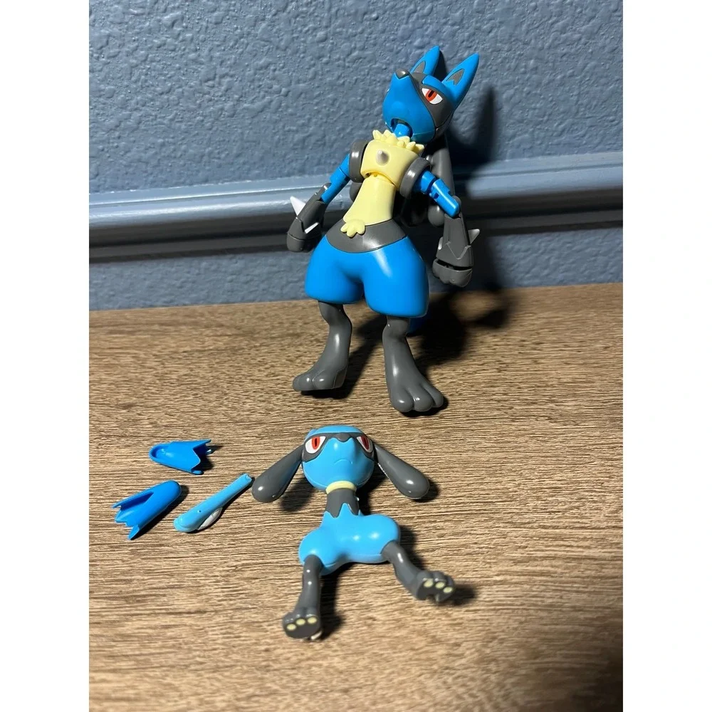 Plastic Model Kit - Pokemon Riolu + Lucario - BUILT PARTS